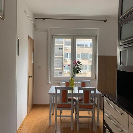 City Center Crown Apartment Beograd Eksteriør billede